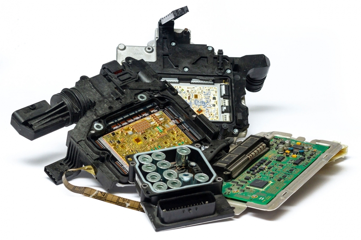 mairec edelmetall precious metals recycling elektronikschrott steuergeraete electronic scrap e scrap escrap contols units